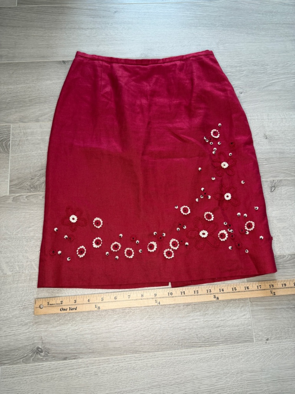Ann Taylor Red Linen Floral Embroidered Beaded Pencil Skirt Sz 2 - Picture 5 of 10